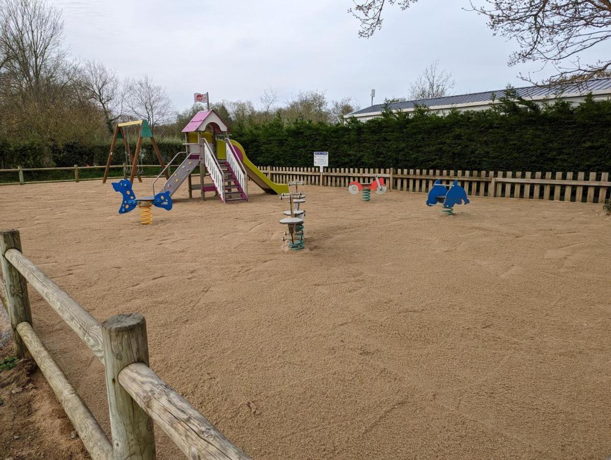 Camping De Lanven Plomeur Luaran gambar